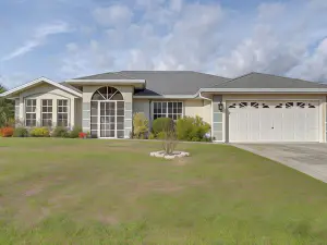 Private Port Charlotte Home Rental, 9 Mi to Beach