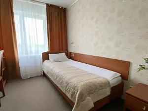 Chelyabinsk 4th Floor Hotel