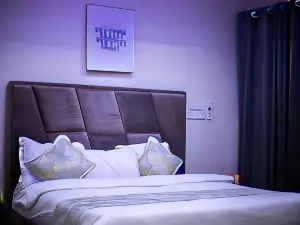 Vibes Suites