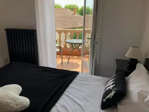 Logis Hôtel des Diligences et du Commerce