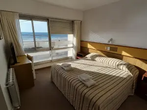 Costanera Hotel