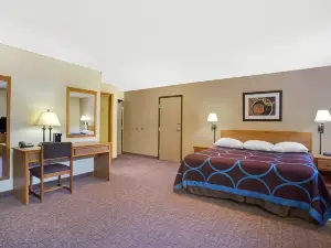 Super 8 by Wyndham Lewisburg