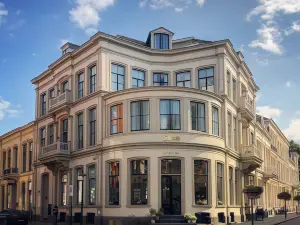 Finch Boutique Hotel, Downtown