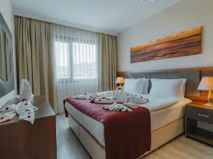 Empula Hotel & Residences