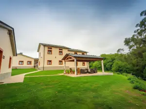 Apartamentos Navalin