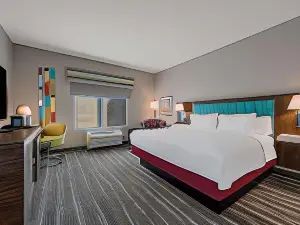 Hampton Inn by Hilton Williams