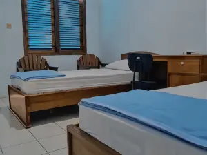 Bahari Hotel Malingping