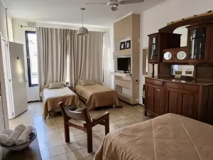 Las Mañanitas Casa Hotel