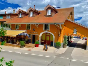 Hotel Adore