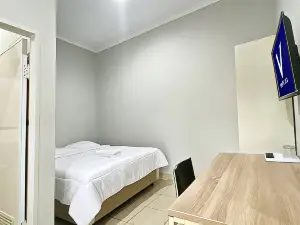 V Hostel