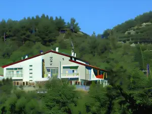 Livadia Hotel Kyperounta