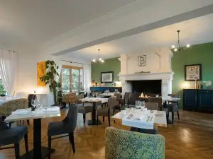 โลจิส โฮเทล เลอ บลาซง เดอ โพรวองซ์