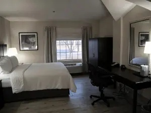 Lucille's Hotel