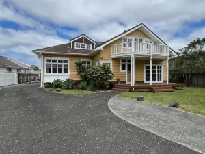 Parakai Geothermal Motel