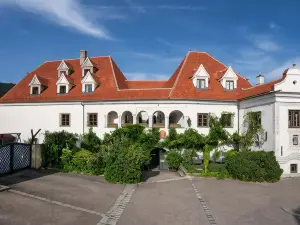 Renaissancehotel Raffelsberger Hof B&B
