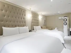 Starlight Hotel Seoul Yeongdeungpo