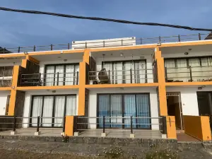 Aparthotel Praia Baixo