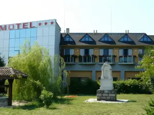 Formula 1 Motel
