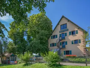 Gastwirtschaft & Hotel Hallescher Anger