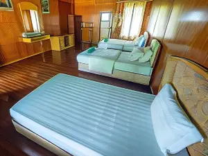 Benarat Lodge