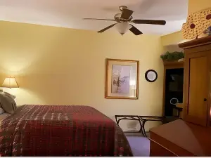 College Inn Bed and Breakfast