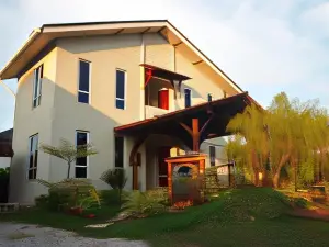 Family Lodge 25