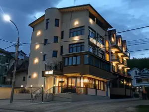 Hotel-Restaurant Ayan Piatra Neamt