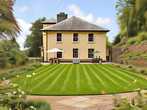 Broomfield House