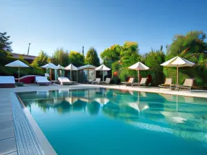 VIP's Motel Luxury Accommodation & Spa
