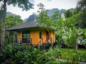 Anurak Community Lodge