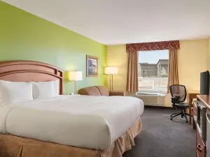 Days Inn & Suites by Wyndham Thompson