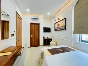 New Palace Hotel