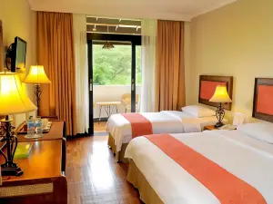 Nuwis Hotel & Convention