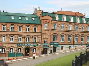 U Kremlya