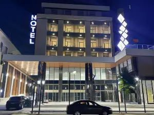 Premier Hotel
