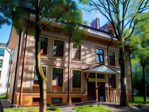 Modern History Apartments
