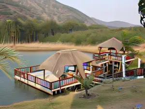 Emahlathini Guest Farm