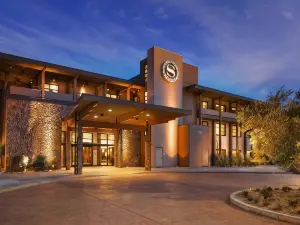 Sheraton Redding Hotel at the Sundial Bridge