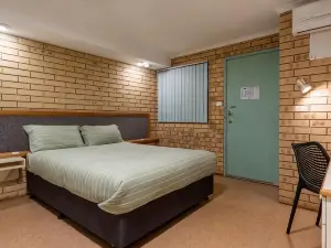 The Lodge Motel