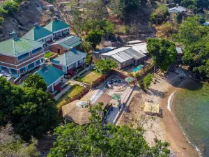 Ndau Lodge