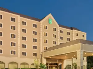 Embassy Suites by Hilton Dulles Airport