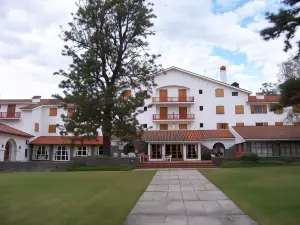 Hotel Nirvana Resort & Spa