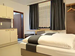 Hana Aparthotel