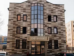 Hotel Deluxe