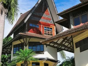 Sapadia Hotel Parapat