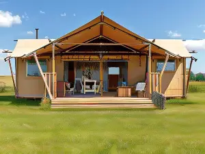 Glamping Tent with Kitchen on the IJsselmeer