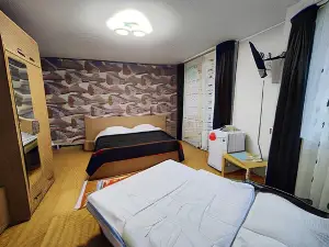 Casa Adina
