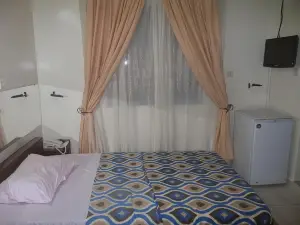 Résidence-Auberge Le Caïlcédrat