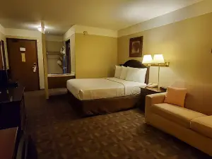 奇珀瓦福爾斯美洲最佳價值酒店