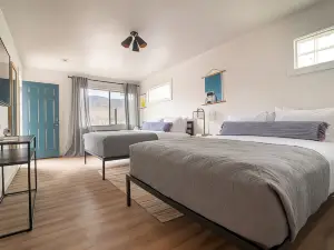 Spoke and Vine Motel